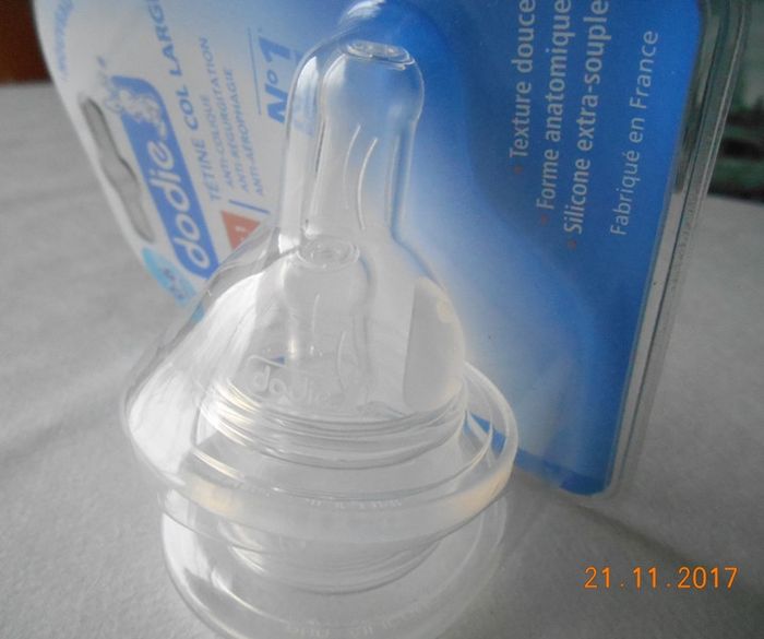 Tétines x2 Dodie 0-6 mois neuves - photo numéro 2
