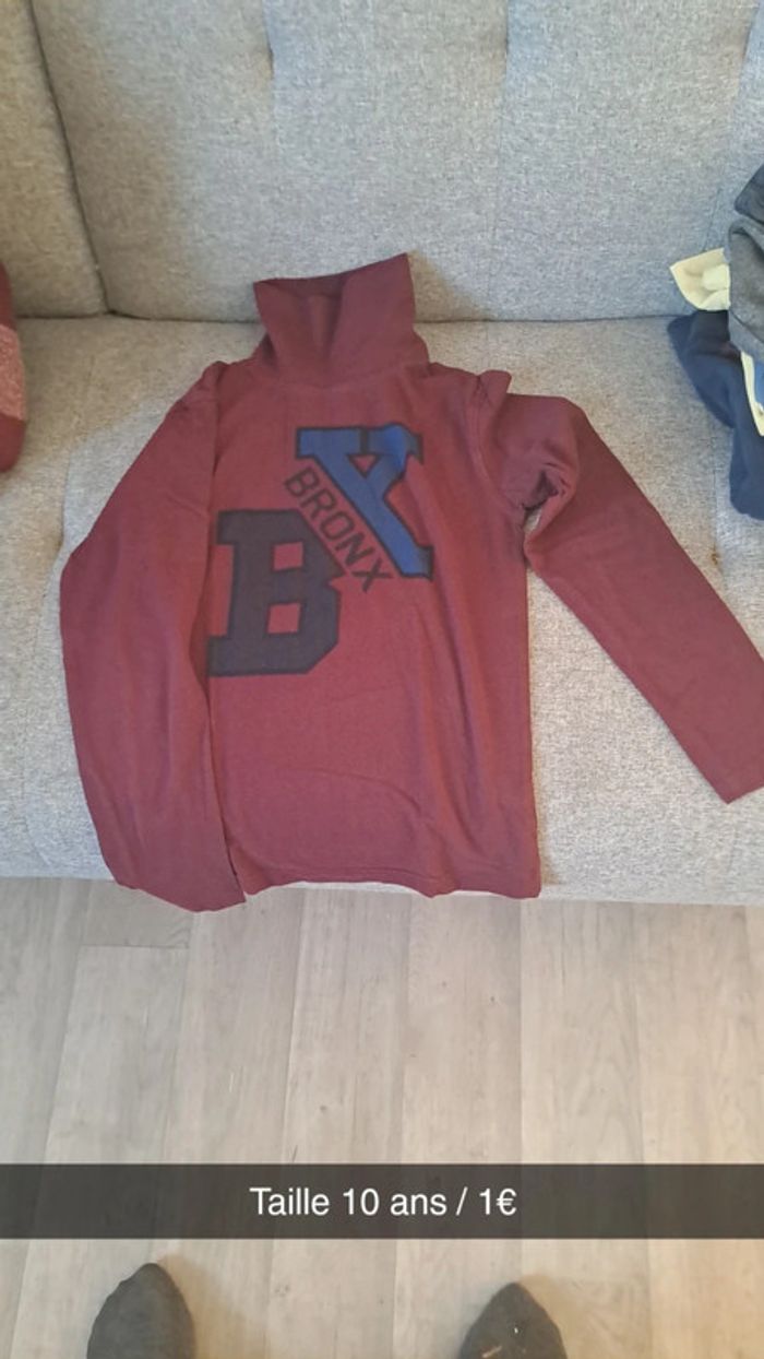 Pull col montant bordeaux