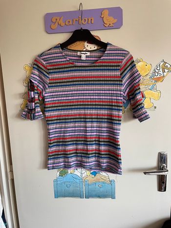 Top coloré à rayures avec ouverture aux manches, taille S, marque Jennyfer