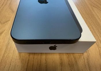 iPhon. 15 pro max...