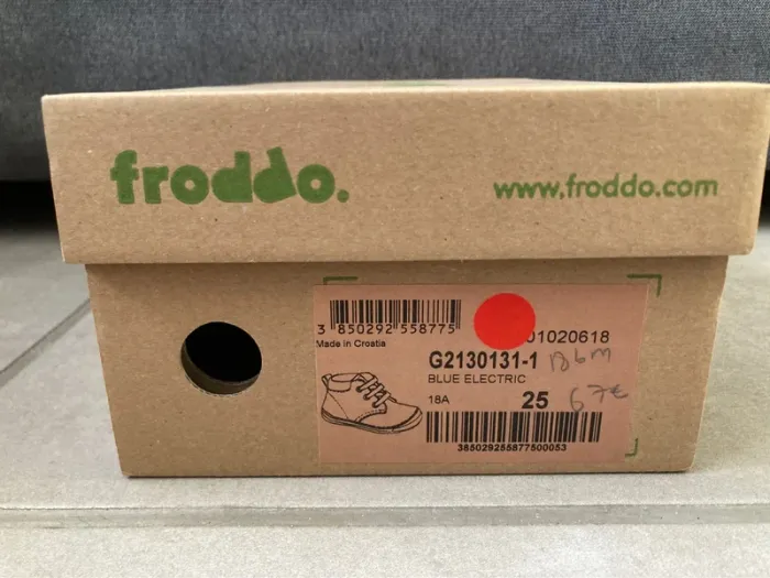 Froddo à lacets 25 - photo numéro 7