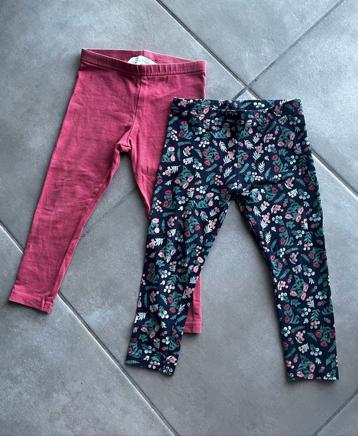 Lot deux pantalons leggings bébé fille Primark 18-24 mois