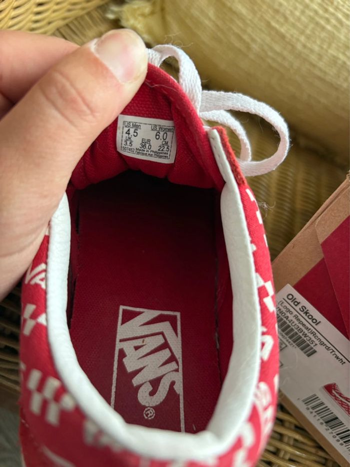 Vans Old Skool - rouge/blanc à motif - daim/cuir - en très bon état - pointure 36 - photo numéro 9