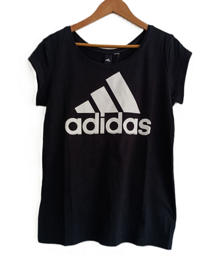 T-shirt noir Adidas. Taille 40 / 42