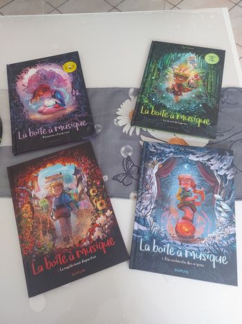 4 livres la boîte à musique