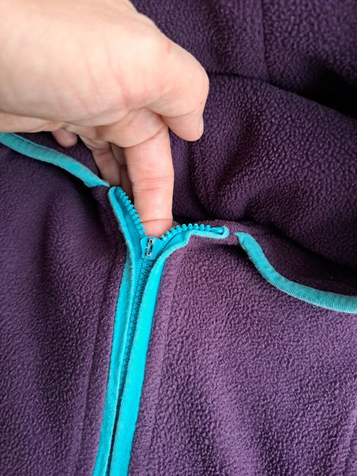 Lot pulls 4ans hiver - photo numéro 6