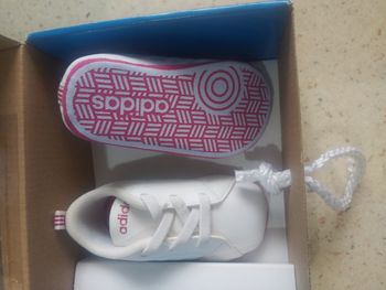 Baskets adidas bébé fille