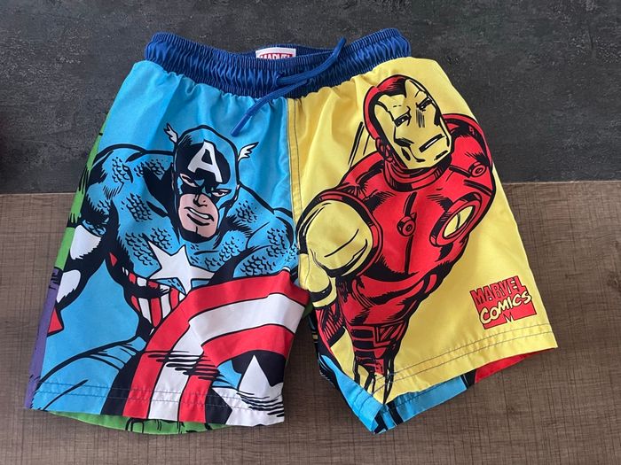 Short de bain Marvel