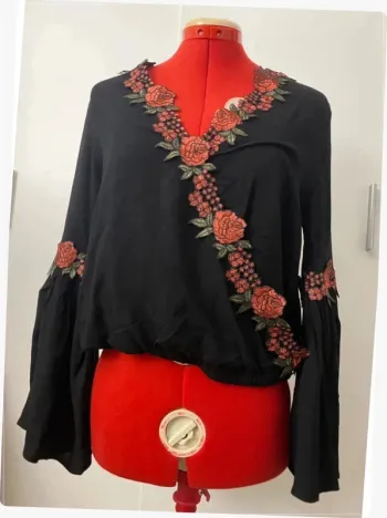 Blouse noire roses Only Fashion