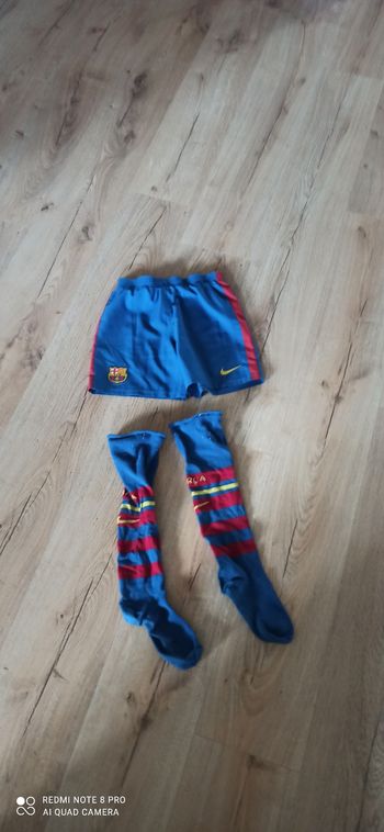 Short de foot et chaussettes 6 ans