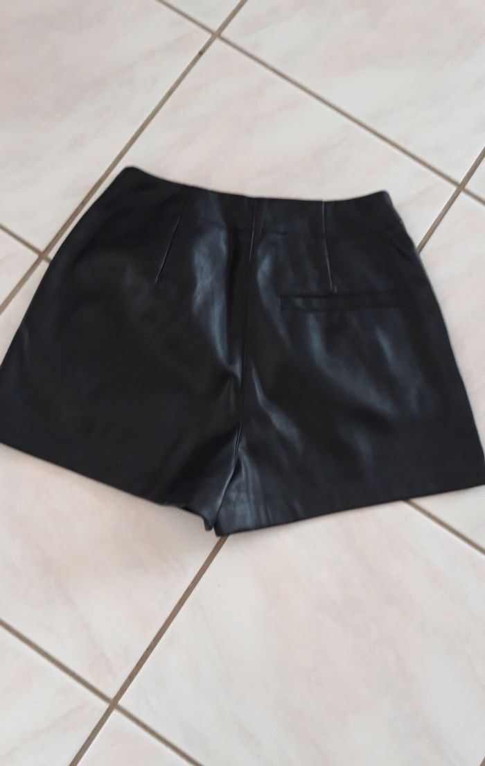 Short simili cuir - photo numéro 2