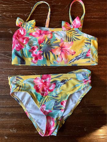 Maillot de bain 2 pièces fleur fille