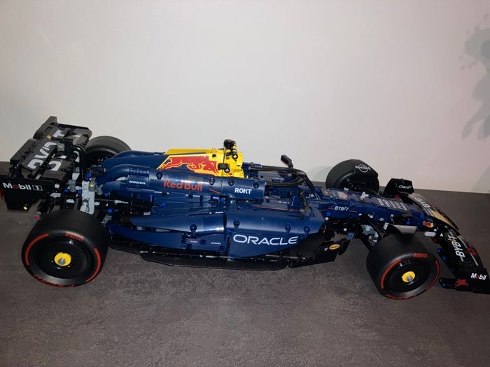 Red bull  f1 lego neuf pas déballé - photo numéro 7