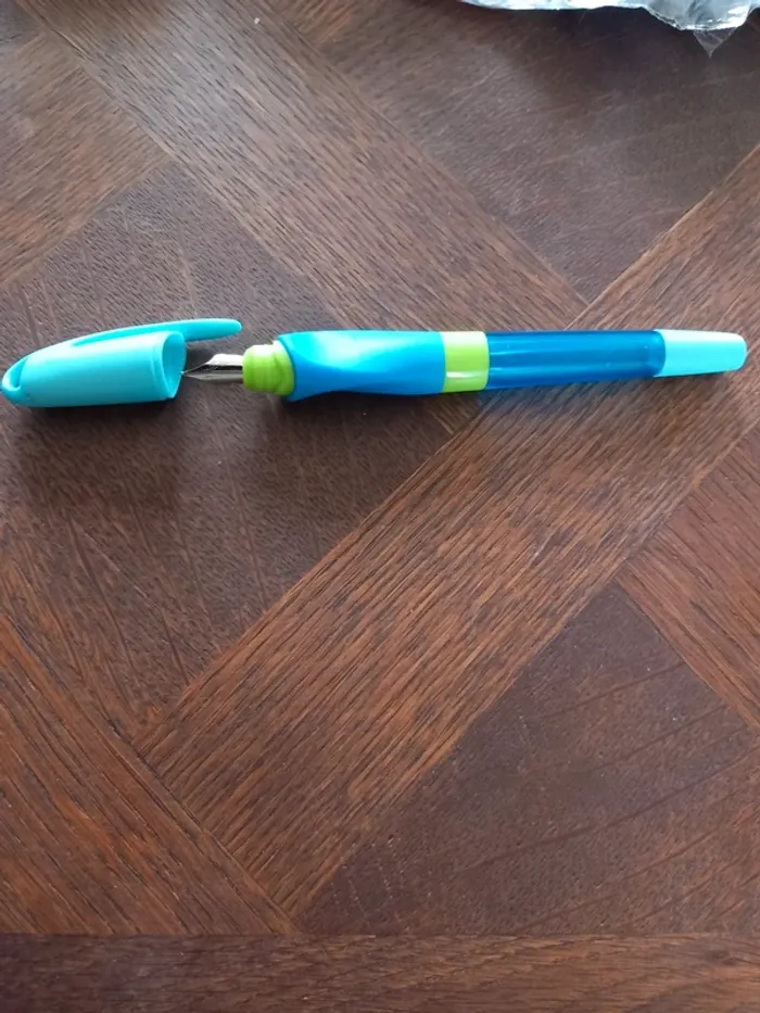 Stylo plume et cartouches d'encre - photo numéro 2