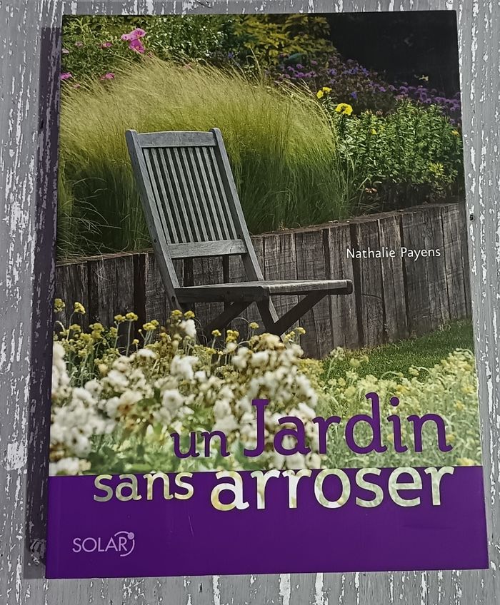 Livre "un jardin sans arroser" en très bon état