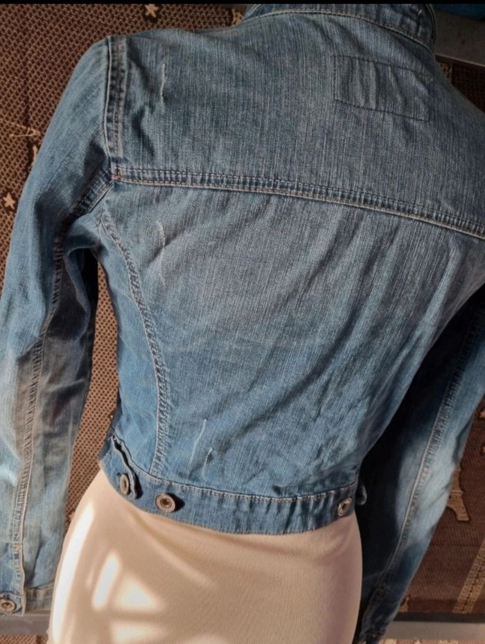 Veste en jean effet usé taille S - photo numéro 5