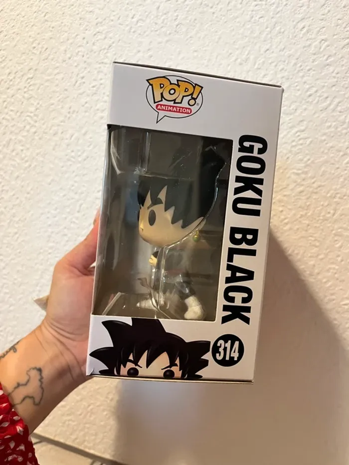 Figurine Pop Goku black - photo numéro 3