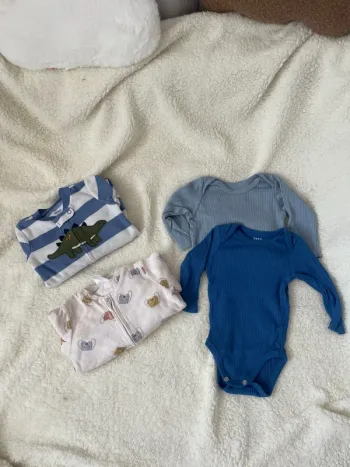 lots pyjamas et bodies manche longue bébé