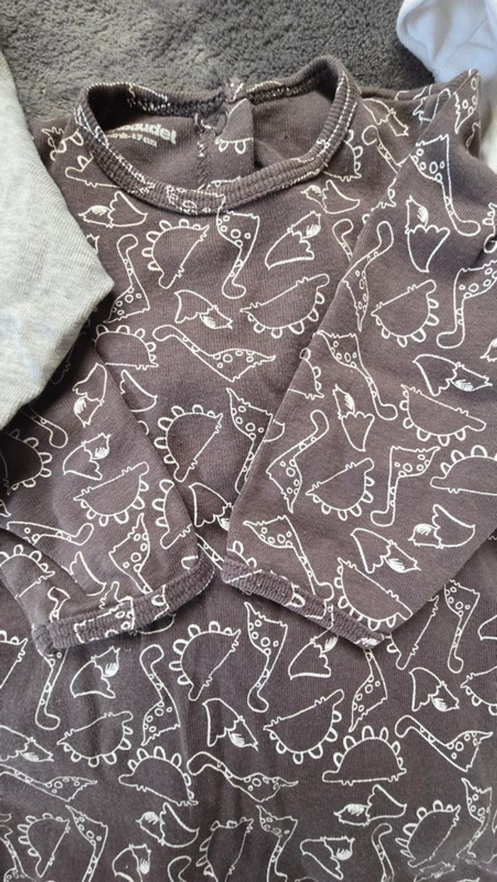 Pyjama coton thème dinosaures 6 mois - photo numéro 4