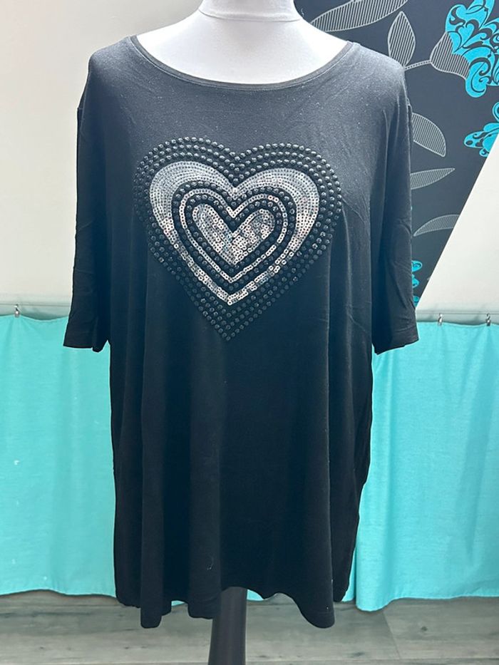 T-shirt noir XL motif cœur