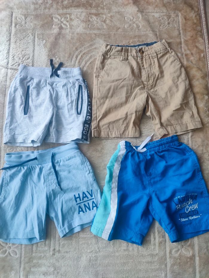 Lot shorts garçon taille 2/3 ans