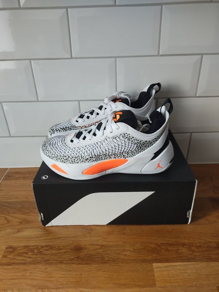 Baskets Jordan Luka 1 T 38.5 - photo numéro 2