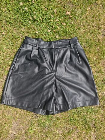 Short large simili cuir Véro moda