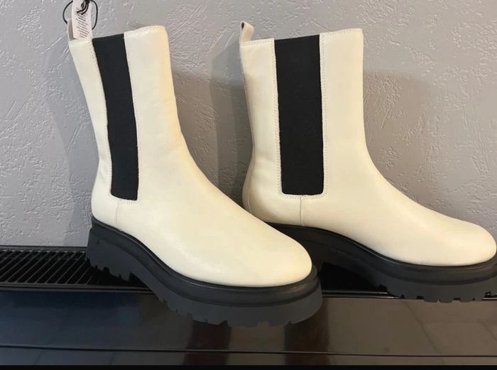 Boots Zign neuves avec étiquettes