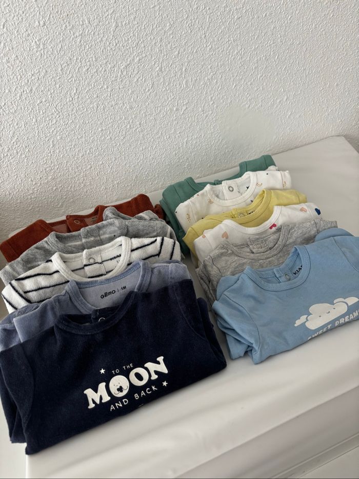 Lots de pyjama 1 mois velours/leger