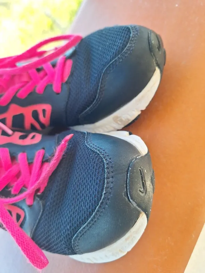 Baskets Nike Fille 36 noires et fushias - photo numéro 7