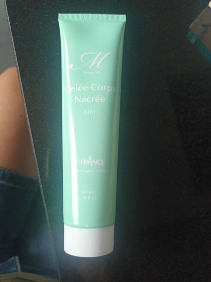Crème corps nacrée au kiwi - photo numéro 2