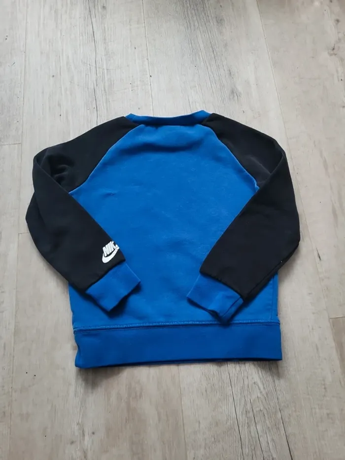 Pull nike taille 2 - 3 ans - photo numéro 4