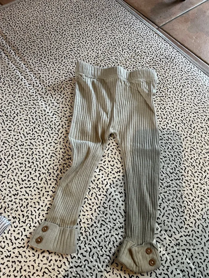 Legging Kiabi taille 24 mois