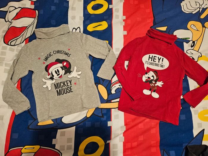 Sous pull Mickey