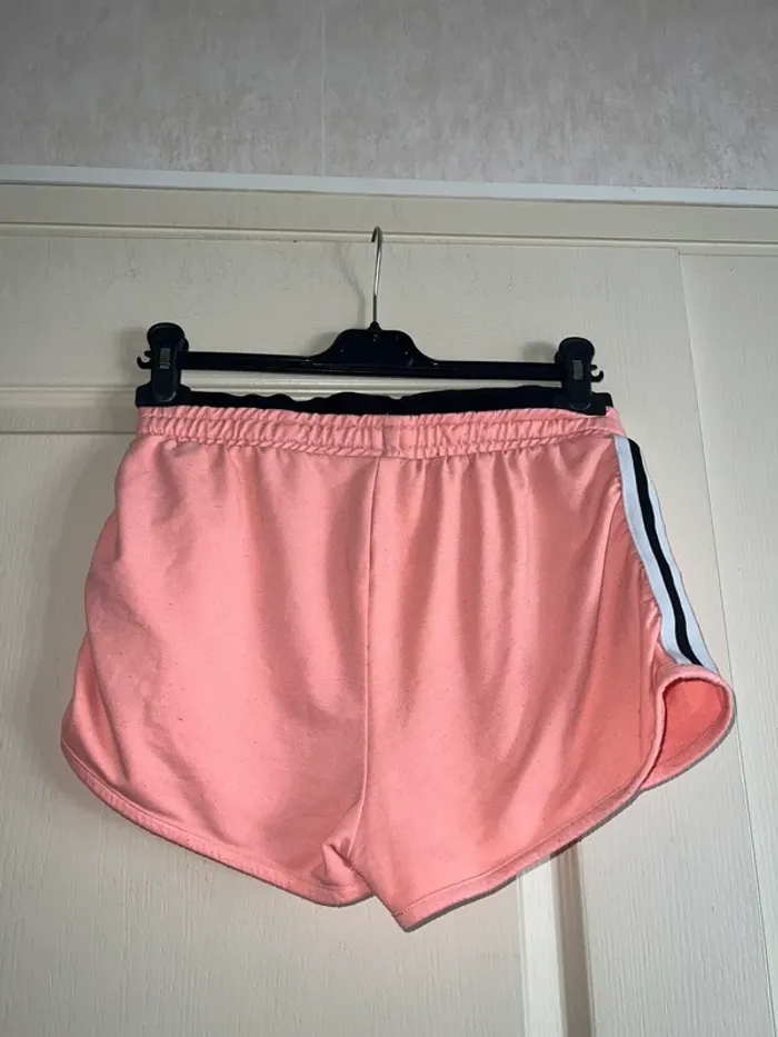 Shorts sans marque - photo numéro 3