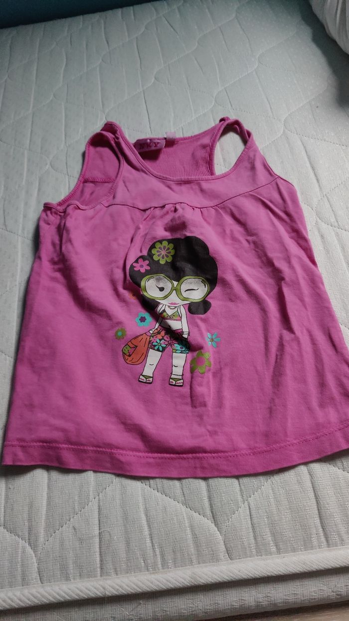 Lots vêtements 8 ans d'été - photo numéro 4