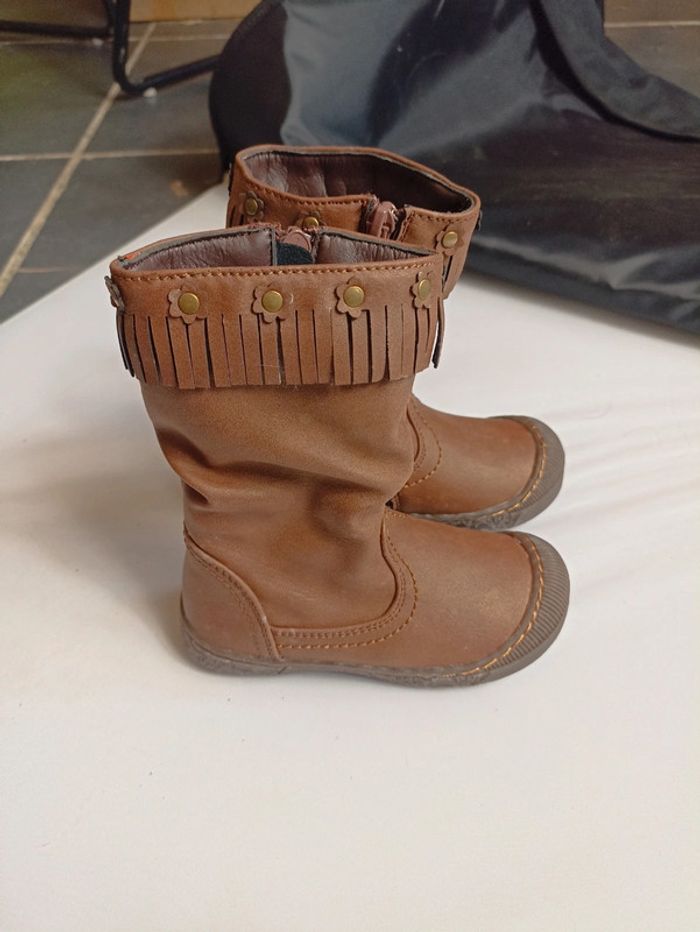 Bottes marron taille 24
