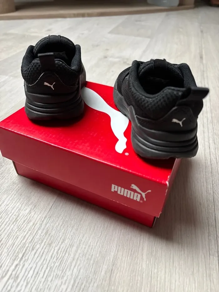 Puma noires - photo numéro 4