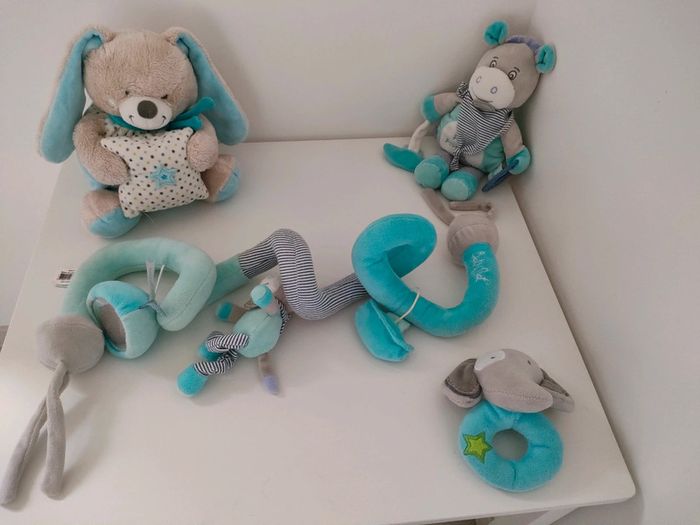Lot de peluches hochet