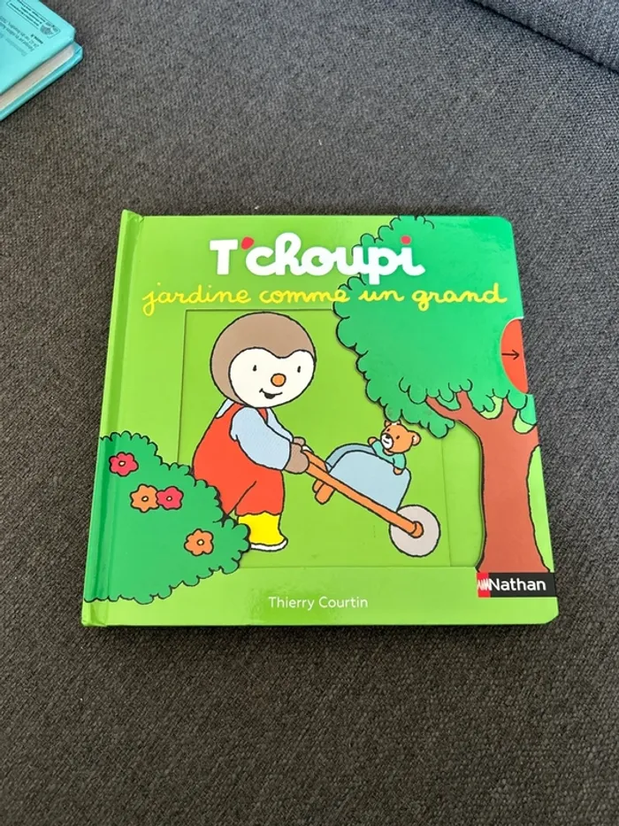 Livre t’choupi jardine comme un grand