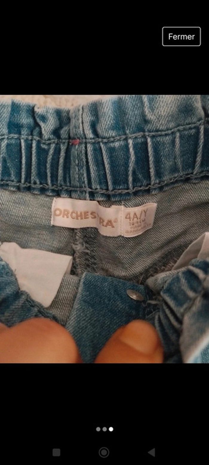 Jolie short en jean taille 4 ans - photo numéro 3