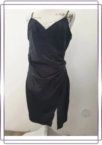 Robe noire shein taille M, très bon état,