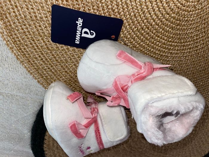 Chaussures bébé 18 ( 12 mois ) - photo numéro 2