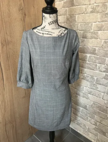 Robe chic neuve taille 38
