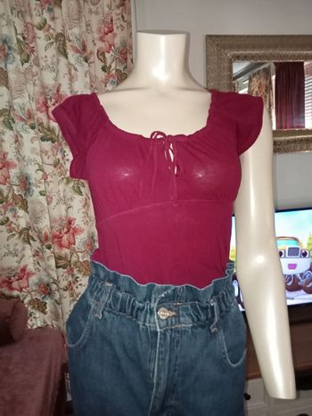 Top manches courtes prune by H&M très bon état taille XS ok S