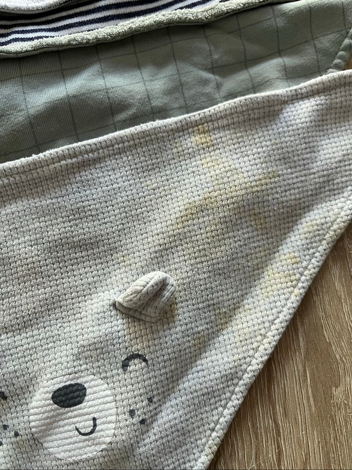 Bavoirs bébé 🍼 – excellent état, très absorbants - photo numéro 2