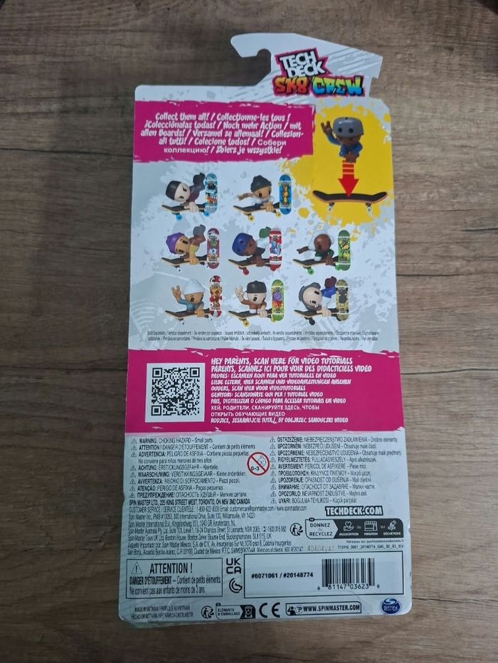 Personnage et skate teck deck - photo numéro 2