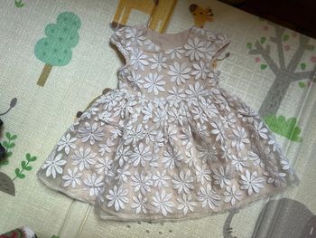 Robe en tulle brodée fleurs