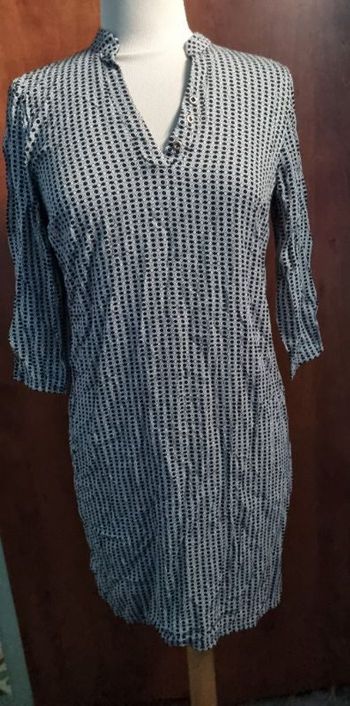 Tunique robe à motifs col V taille 38
