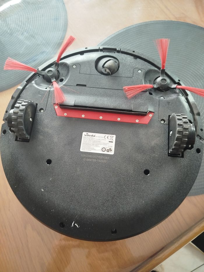 Robot aspirateur - photo numéro 2